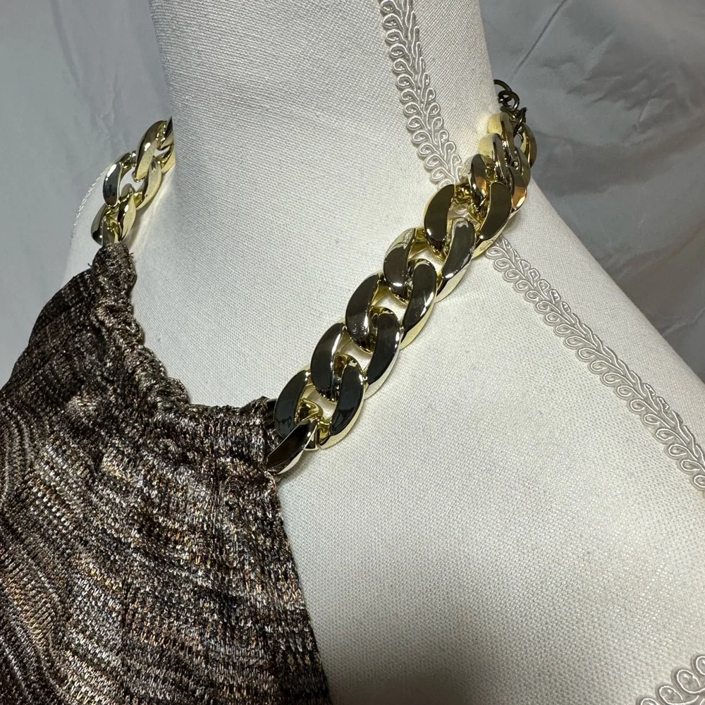 Cache Size M backless top with adjustable chain neckline. - Picture 8 of 8